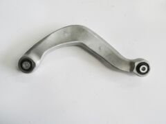 AUDI A4- 15/18; ARKA ÜST TABLA SAĞ EĞRİ TİP BURÇLU (SALINCAK) (SH)