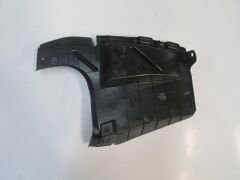 TOYOTA COROLLA- NDE180- 13/18; ARKA TAMPON BAĞLANTI BRAKETİ SAĞ BÜYÜK PLASTİK (CASP)