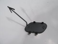 OPEL CORSA- E- 15/19; ÖN TAMPON ÇEKİ DEMİRİ KAPAĞI