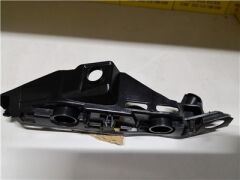 TAMPON BRAKETİ ÖN SOL PASSAT 2019>>