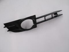AUDI A6- 05/09; SİS LAMBA KAPAĞI SAĞ SİYAH SİS DELİKLİ (DİZEL)(TÜV)(TYG)