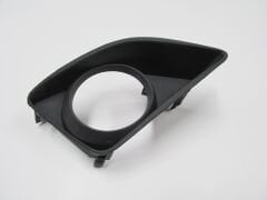 TOYOTA COROLLA- E150- 07/10; SİS LAMBA KAPAĞI SAĞ SİS DELİKLİ (FPI)