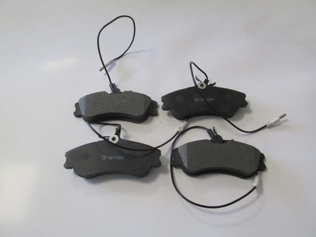 CITROEN BERLINGO- 04/08; ÖN FREN BALATASI (4 KABLOLU)(DİSK) (129,7X56X18,5) (BRAMAX)