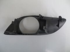 TOYOTA YARIS- 09/11; SİS LAMBA KAPAĞI SAĞ SİYAH (SİS DELİKLİ) (CASP)