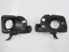 PEUGEOT PARTNER- TEPEE- 10/18; SİS LAMBA İÇ BAĞLANTI BRAKETİ SAĞ/SOL SET (2 PARÇA) PLASTİK