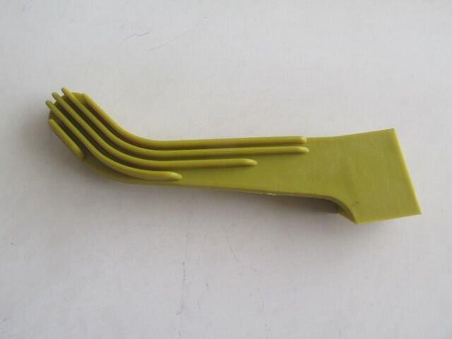 PEUGEOT PARTNER- TEPEE- 10/18; MOTOR KAPUT KİLİDİ EMNİYET MANDALI (PLASTİK)