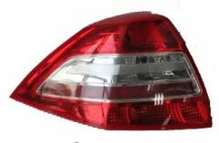 RENAULT MEGANE- 2- 07/09; STOP LAMBASI SOL KIRMIZI/BEYAZ (SEDAN) MAKYAJLI TİP (MARS)