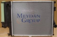 BMW 5 SERI- E39- 96/00; SU RADYATÖRÜ MANUEL (PLASTİK KAZAN) ALÜMİNYUM 2SIRA PETEK 52.5/44 (TOMSUN)