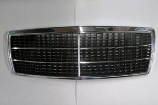 MERCEDES C CLASS- W202- 93/96; ÖN PANJUR NİKELAJLI (5ÇITALI) (İÇ PETEKLERİ SİYAH) (TW)