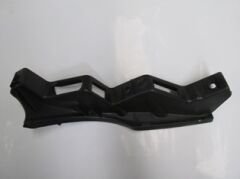 VOLKSWAGEN PASSAT- B6- 05/10; ÖN TAMPON BRAKETİ ORTA SAĞ PLASTİK (TW)