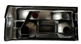 RENAULT R9- BROADWAY- 83/92; STOP LAMBASI SAĞ KIRMIZI/SARI/BEYAZ (SİYAH ÇERÇEVELİ)(DUYSUZ) (PLEKSAN)