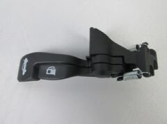 TOYOTA COROLLA- AE111- 99/00; BAGAJ KAPAĞI VE DEPO KAPAĞI İÇ AÇMA KOLU (MANDALI) PLASTİK (EURO BODY)
