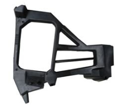 FORD FOCUS- HB- 08/11; ARKA TAMPON İÇ BAĞLANTI BRAKETİ SOL (PLASTİK) (5KAPI) (BFN)