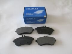 MERCEDES E CLASS- W212- 10/12; ÖN FREN BALATASI (KABLOSUZ)(DİSK) (146.2X71.5X19.5)(BRAMAX)