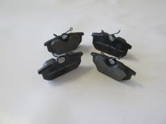 ALFA ROMEO 146- 95/00; ARKA FREN BALATASI 1.4/1.6/1,7/1,9cc (KABLOSUZ)(DİSK)(87.2X44.5X14) (BRAMAX)