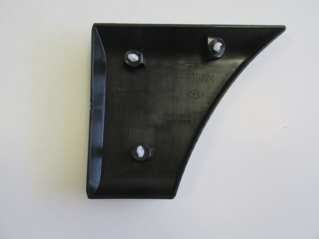 RENAULT MASTER- 4- 20/24; ARKA ÇAMURLUK BANDI ÖN SAĞ (SİNYAL DELİKSİZ) SİYAH