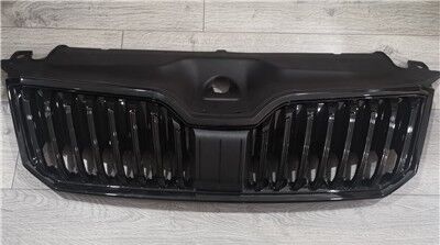 ÖN PANJUR PARLAK SİYAH ÇERCEVELİ PARLAK SİYAH ÇİZGİLİ ÜST PLASTİK İLE BİRLİKTE 2015-2020