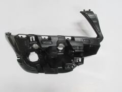 BMW X3- F25- 11/13; ÖN TAMPON BRAKETİ İÇ SAĞ (FAR ALTINA TAKILAN)(PLASTİK) (TW)