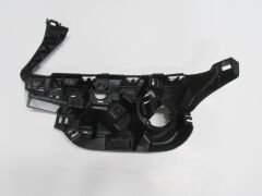 BMW X3- F25- 11/13; ÖN TAMPON BRAKETİ İÇ SAĞ (FAR ALTINA TAKILAN)(PLASTİK) (TW)