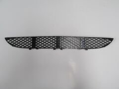 MERCEDES E CLASS- W210- 00/02; ÖN TAMPON PANJURU ORTA SİYAH (BAKLAVA DESENLİ) (TW)