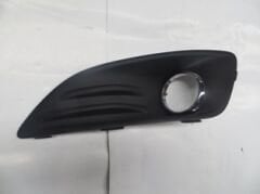 FORD FIESTA- 13/17; SİS LAMBA KAPAĞI SOL SİYAH (SİS DELİĞİ NİKELAJ ÇERÇEVELİ) (TYG)