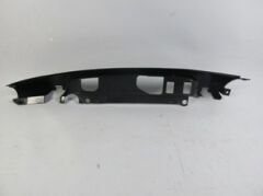 FIAT DOBLO- 06/10; STOP DIŞ BAKALİTİ SOL (KÖŞE PLASTİĞİ) (STOP ÇERÇEVESİ)(ÇİFT KAPI)
