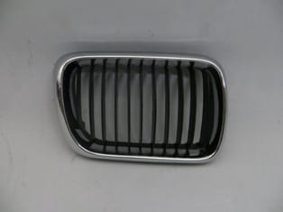 Bmw 3 Serı E36 Ön Panjur Sağ Siyah/nikelaj Çerçeveli (1994-1998) OEM 51138195152