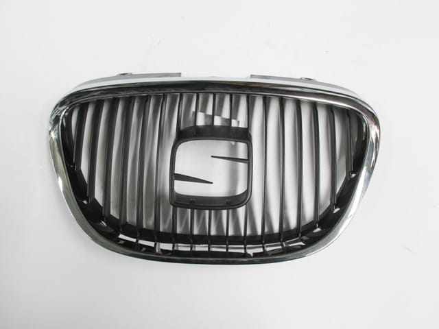 Seat Altea Ön Panjur Siyah (2004-2015) OEM 5P0853651A9B9