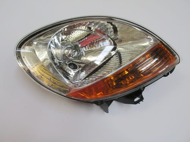 Renault Kangoo 2- Classic Far Lambası Sağ El./motorsuz (e Marklı (2003-2012) OEM 8200150617 Renault Kangoo 2- Classic Far Lambası Sağ El./motorsuz (e Marklı (2003-2012) OEM 8200150617