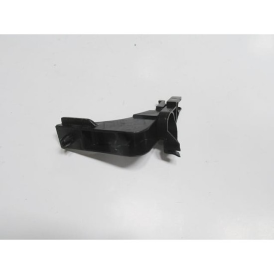 Toyota Yarıs Ön Tampon Braketi İç Sol (2002-2006)