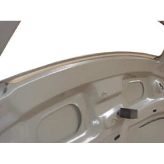 Audi A6 Motor Kaputu Gri Boyalı (1998-2001)