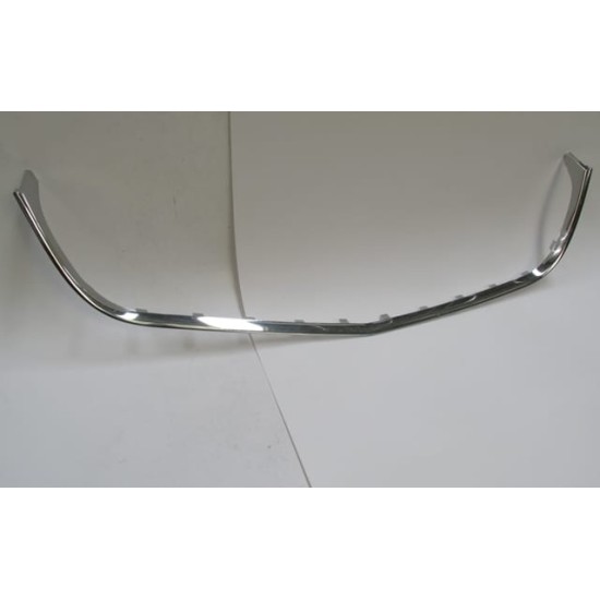 Opel Vectra Ön Panjur Çerçevesi Nikelajı (2006-2009) Opel Vectra Ön Panjur Çerçevesi Nikelajı (2006-2009)