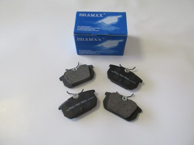 Alfa Romeo 155 Arka Fren Balatası 1.7/1.8/1,9/2,0cc (1993-1997)