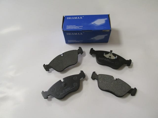 Volvo S70 Ön Fren Balatası 2,0/2,3/2,4 (1997-2000)