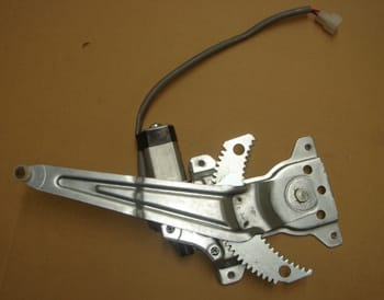 Suzukı Swıft Arka Cam Krikosu Sol Elektrikli/motorlu (2005-2011)