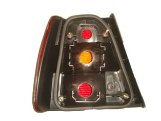 Volvo 940/960 Stop Lambası Sağ Kırmızı/sarı/kırmızı (1991-1994) OEM 3534086 Volvo 940/960 Stop Lambası Sağ Kırmızı/sarı/kırmızı (1991-1994) OEM 3534086