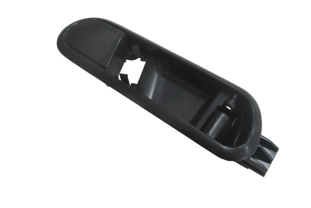 Seat Cordoba Arka Kapı Iç Açma Kolu Çerçevesı Sag (2002-2009)