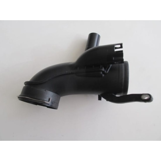 Bmw 5 Serı- F10 Hava Filtresi Giriş Hortumu (2010-2016) Bmw 5 Serı- F10 Hava Filtresi Giriş Hortumu (2010-2016)