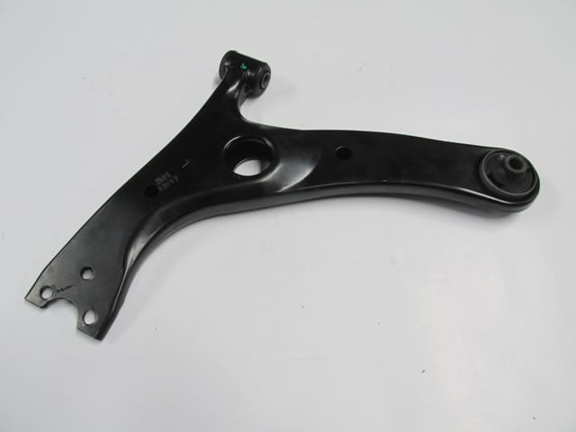 Toyota Rav4 Ön Alt Tabla Sol Rotilsiz (2001-2004)