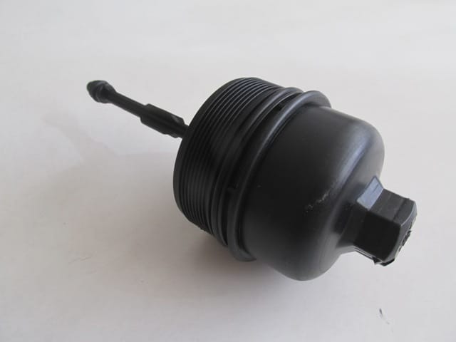 Kıa Ceed Motor Yağ Filtre Kapağı (2012-2018) Kıa Ceed Motor Yağ Filtre Kapağı (2012-2018)