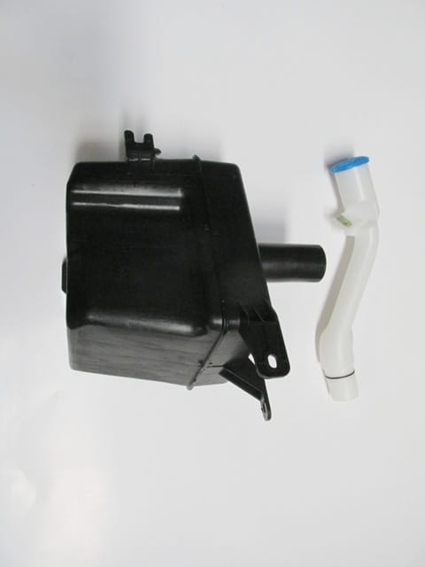 Kia Sportage Ön Cam Su Bidonu/deposu Motorsuz (2005-2008)