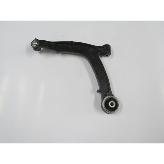 Fiat Panda Ön Alt Tabla Sağ Rotilli/burçlu (2004-2012) Fiat Panda Ön Alt Tabla Sağ Rotilli/burçlu (2004-2012)