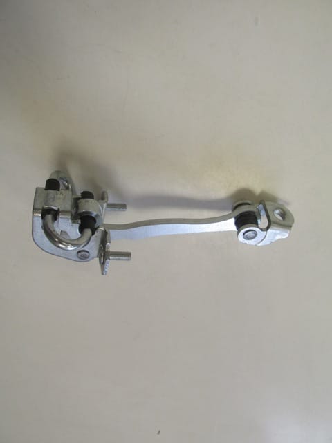 Opel Vectra Arka Kapı Durdurucusu Sağ/sol Aynı (2006-2009) Opel Vectra Arka Kapı Durdurucusu Sağ/sol Aynı (2006-2009)