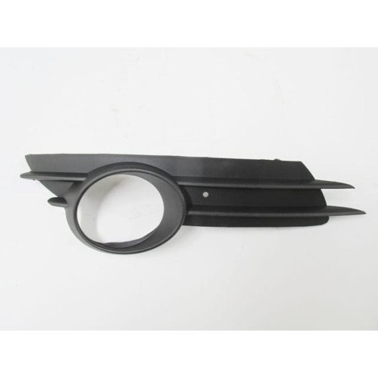 Opel Corsa- D Sis Lamba Kapağı Sağ Sis Delikli (2007-2011)