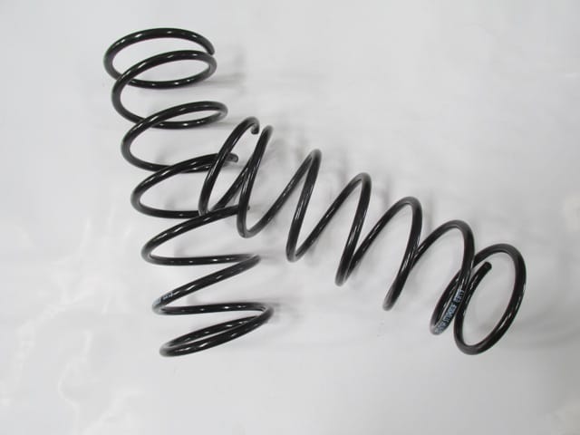Bmw 3 Serı- E30 Ön Helezon Yayı Sağ/sol Aynı 316/318/320 (1984-1991) Bmw 3 Serı- E30 Ön Helezon Yayı Sağ/sol Aynı 316/318/320 (1984-1991)