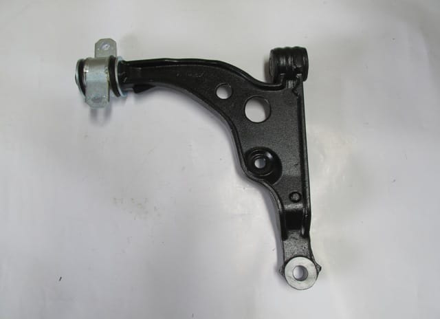 Peugeot Boxer Ön Alt Tabla Sağ Rotilsiz/burçlu (2003-2007)