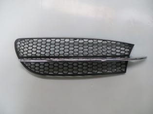 Alfa Romeo 147 Ön Tampon Panjuru Sağ Siyah (2001-2005)