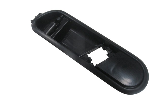 Seat Cordoba Arka Kapı İç Açma Kolu Çerçevesi Sol (2002-2009)