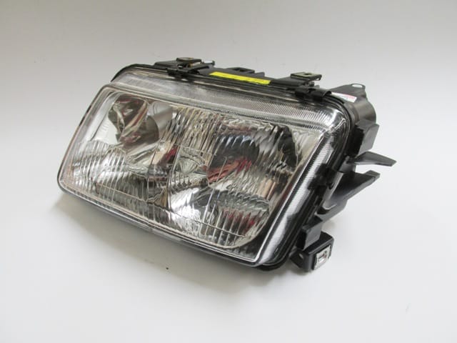 Audı A3 Far Lambası Sol Elektrikli/sisli (1997-2000)