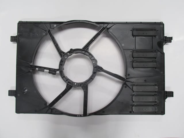 Volkswagen Golf Radyatör Fan Davlumbazı Boş Gövde (2013-2017)